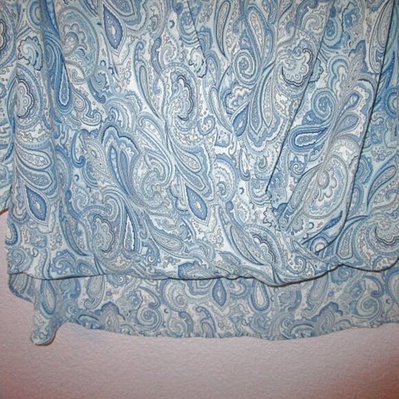 Catherines PAISLEY Chiffon Size 1X BLOUSE Tunic TOP Flowy FAUX WRAP High Low - Picture 4 of 10